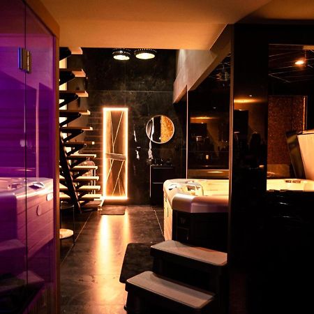 Douceur Du Charme - Love-Room A Charmes Entre Epinal Et Nancy מראה חיצוני תמונה