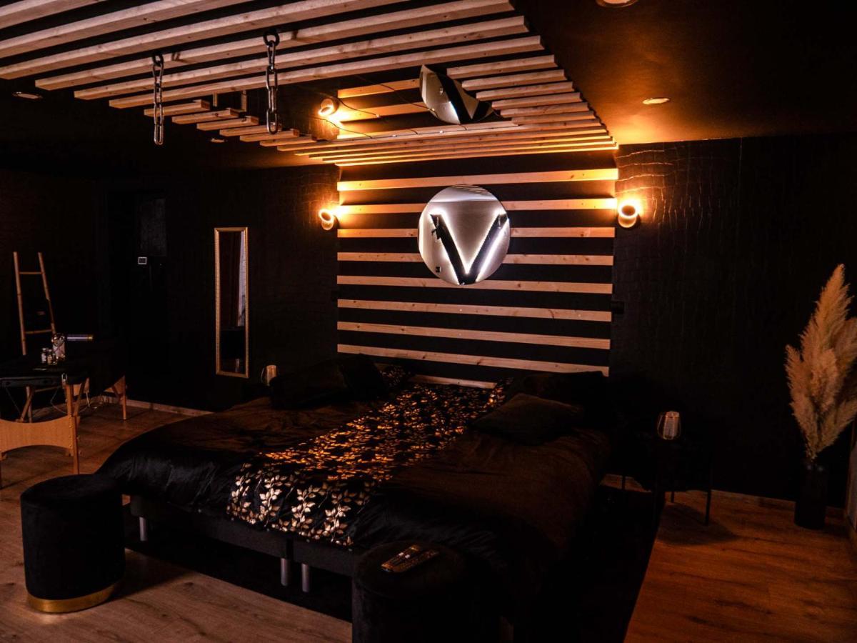 Douceur Du Charme - Love-Room A Charmes Entre Epinal Et Nancy מראה חיצוני תמונה
