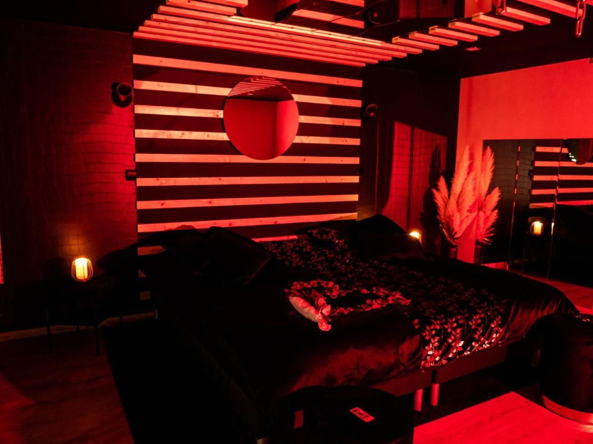 Douceur Du Charme - Love-Room A Charmes Entre Epinal Et Nancy מראה חיצוני תמונה